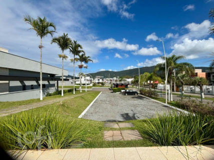 Image 6 - 755283