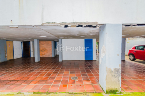 Image 21 - 755488