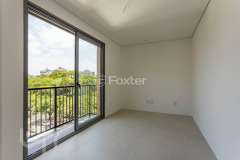 Image 35 - 755778