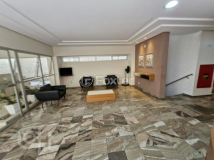 Image 32 - 755899