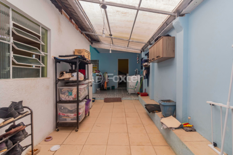 Image 21 - 755946