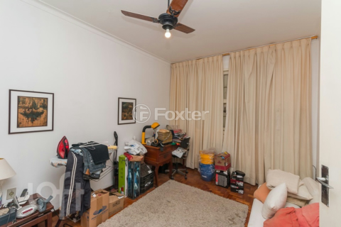 Image 21 - 807981