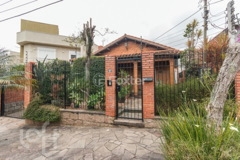 Image 62 - 807981