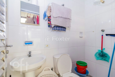 Image 32 - 809665