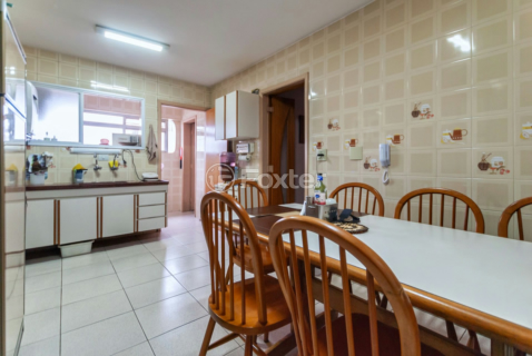 Image 27 - 809673