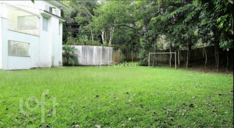 Image 34 - 809682