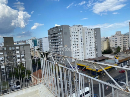 Image 24 - 809734