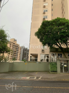 Image 21 - 809797