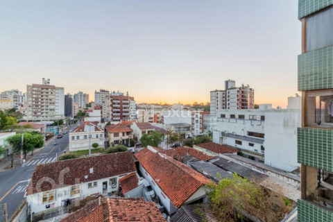 Image 19 - 810116