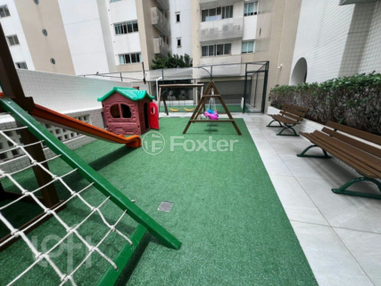Image 30 - 812391