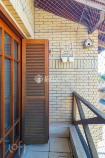 Image 30 - 812981