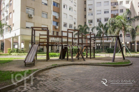 Image 24 - 813652