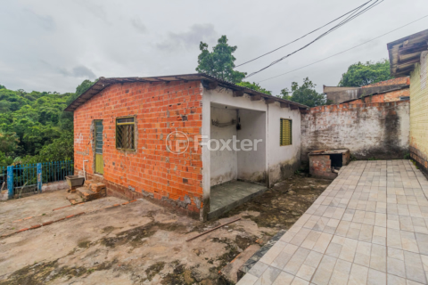 Image 29 - 814030