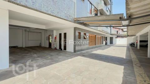 Image 31 - 814098