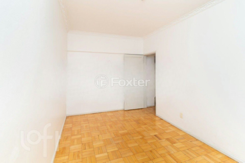 Image 21 - 816551