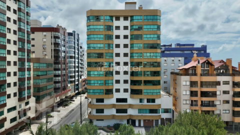 Image 25 - 817366