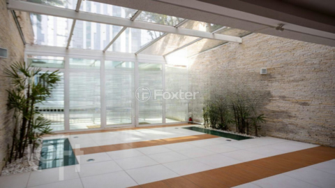 Image 37 - 818128