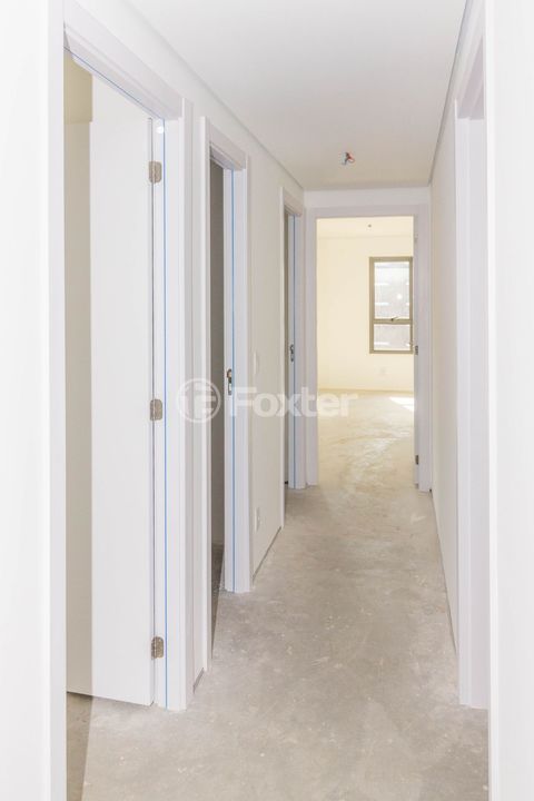 Image 34 - 818393
