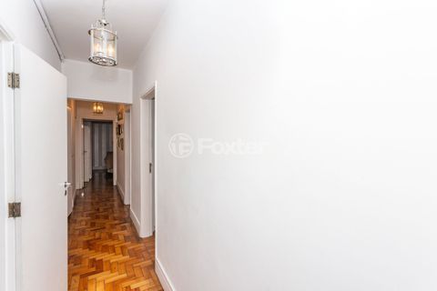 Image 31 - 819380