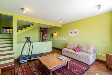 Image 33 - 819462