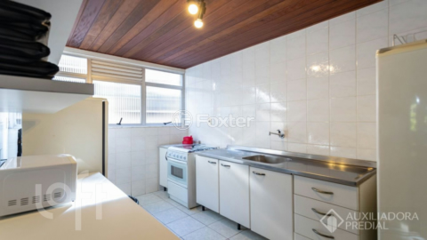Image 12 - 819646