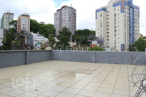 Image 33 - 821115