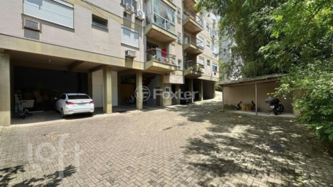 Image 33 - 821536
