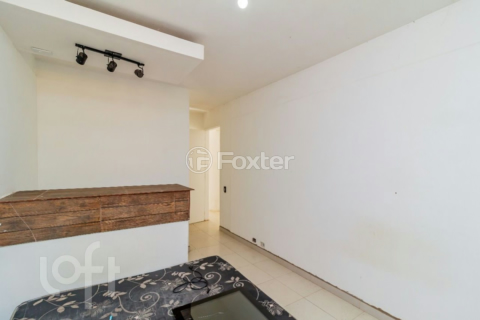 Image 32 - 822079