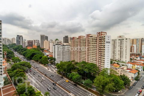 Image 26 - 822836