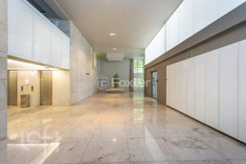 Image 70 - 824419