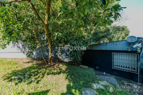 Image 25 - 825307