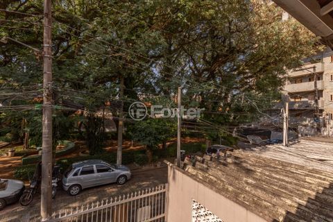 Image 27 - 825597