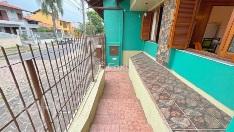 Image 39 - 825626