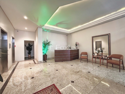 Image 35 - 825916