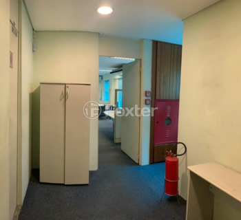 Image 29 - 825917