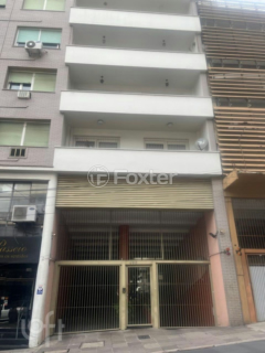 Image 34 - 826235