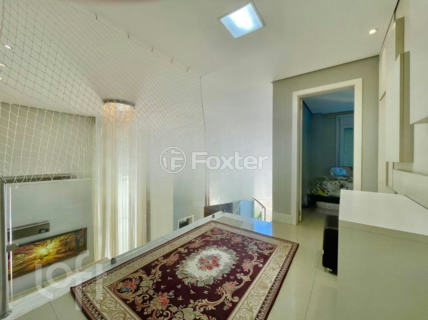 Image 32 - 826663