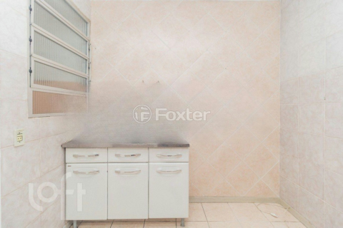 Image 6 - 827220