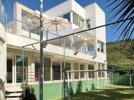 Image 63 - 827257