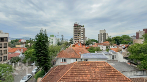 Image 68 - 827372