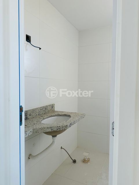 Image 7 - 829313