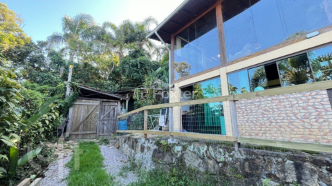 Image 33 - 831343