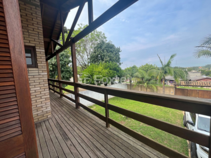 Image 26 - 831502