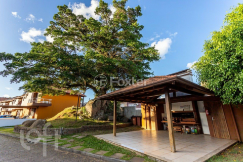 Image 31 - 831625