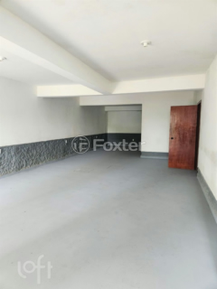 Image 32 - 831889