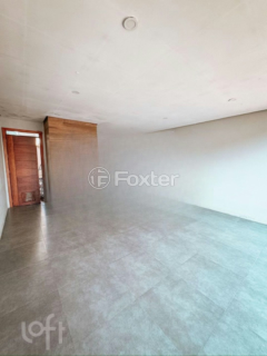 Image 32 - 832285