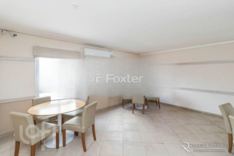Image 30 - 832627