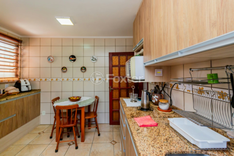 Image 32 - 833755
