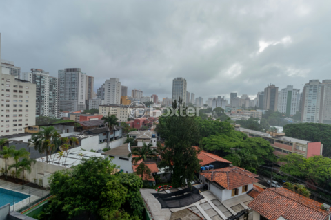 Image 22 - 833961