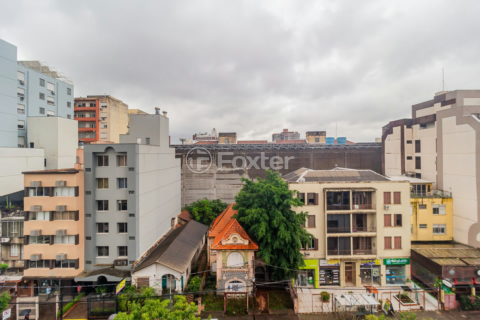 Image 20 - 834139